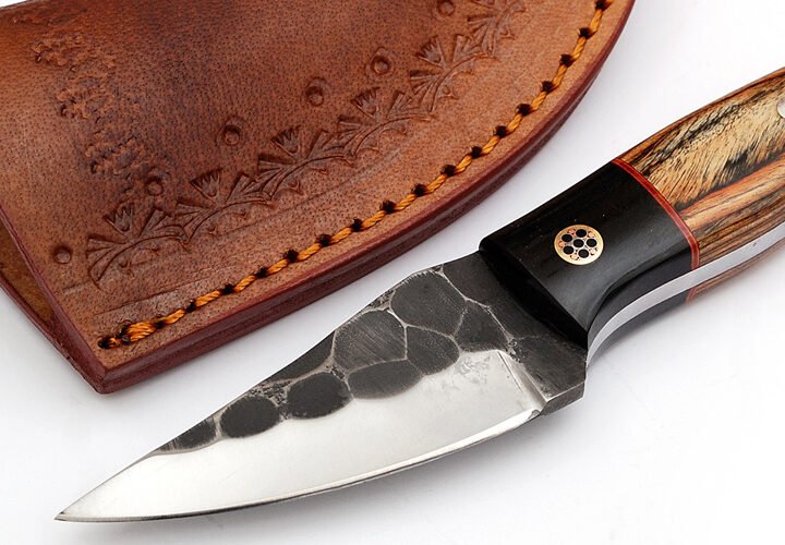 1095 steel Custom Made Skinner hunting Knife