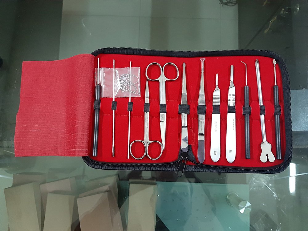 Buy The laboratory instruments kits