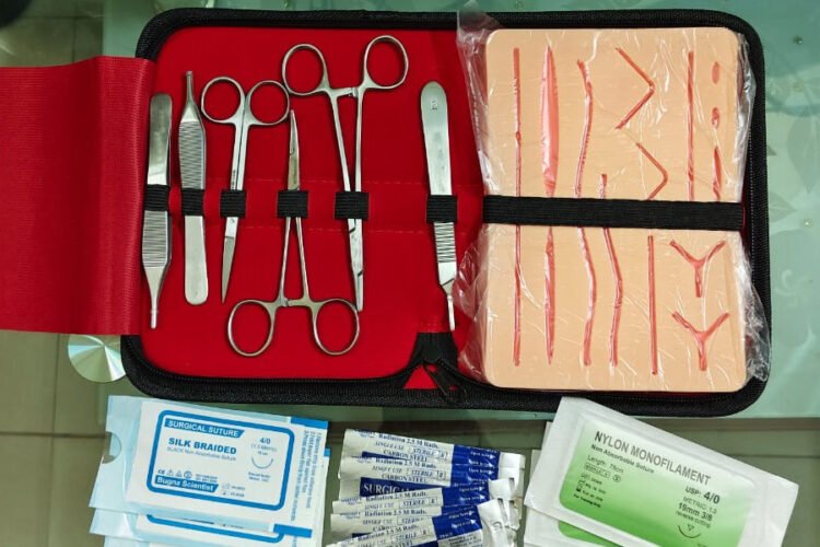 Suture Kit